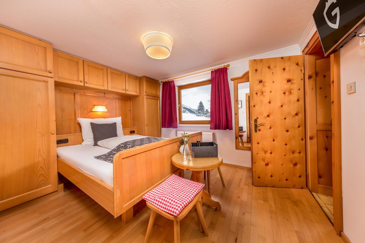 Haus Gollas Sankt Anton am Arlberg Buitenkant foto
